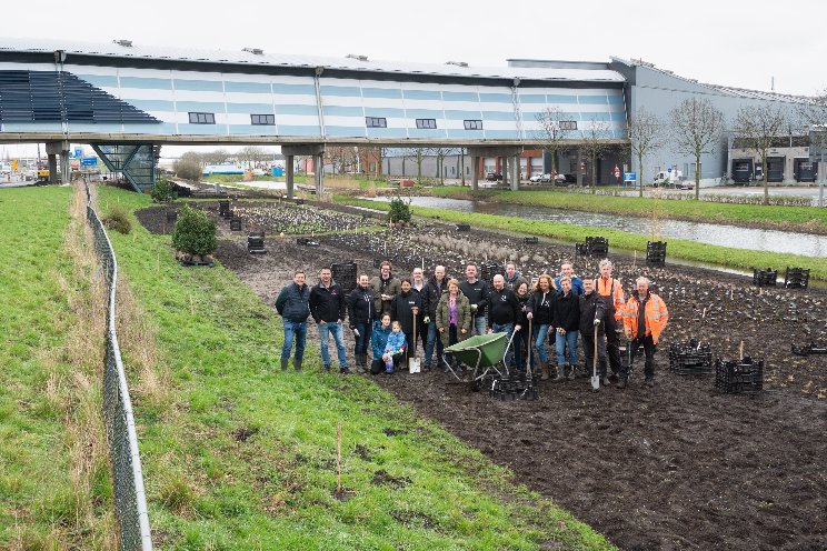 Planting of the VBA Zuid bee park Planting of the VBA Zuid bee park