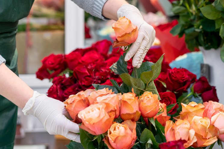 Floriculture packaging and labeling are shifting to automation