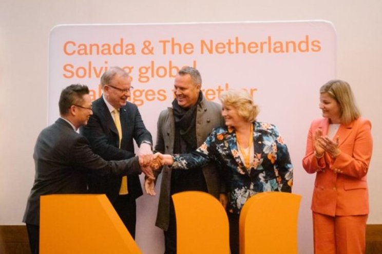 Start of collaboration with B.C. on data-driven horti Start of collaboration with B.C. on data-driven horti