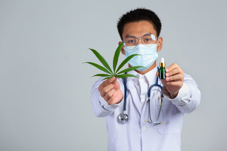 Does medical cannabis help chronic pain?