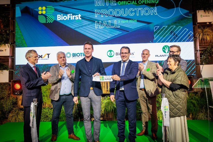 Biobest marks a new era Biobest marks a new era