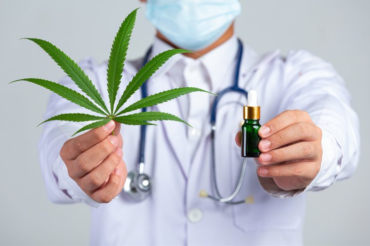Medical marijuana: Benefits and side effects