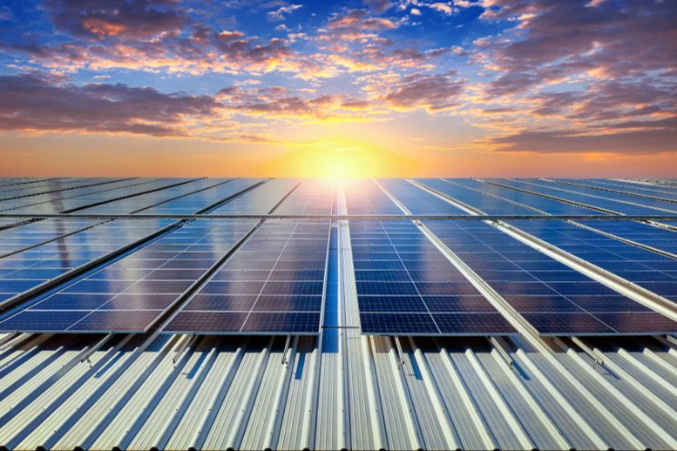 Considering solar panels? Stay safe with arc detection Considering solar panels? Stay safe with arc detection