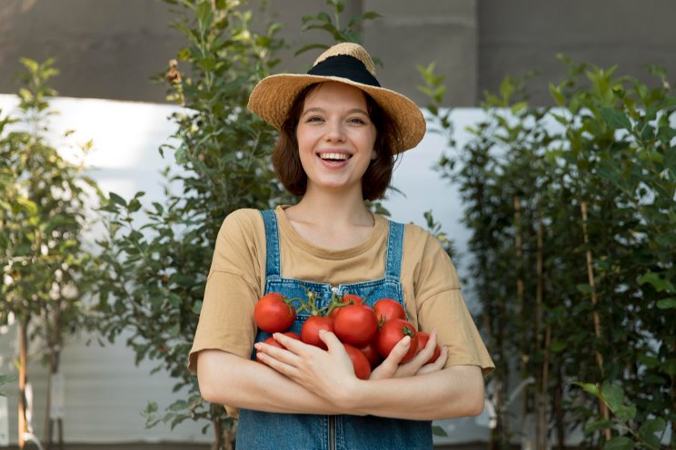 Solutions for Canadian horti growers’ IPM programs Solutions for Canadian horti growers’ IPM programs