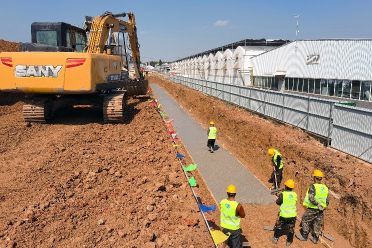 Debets Schalke started construction greenhouse in China Debets Schalke started construction greenhouse in China