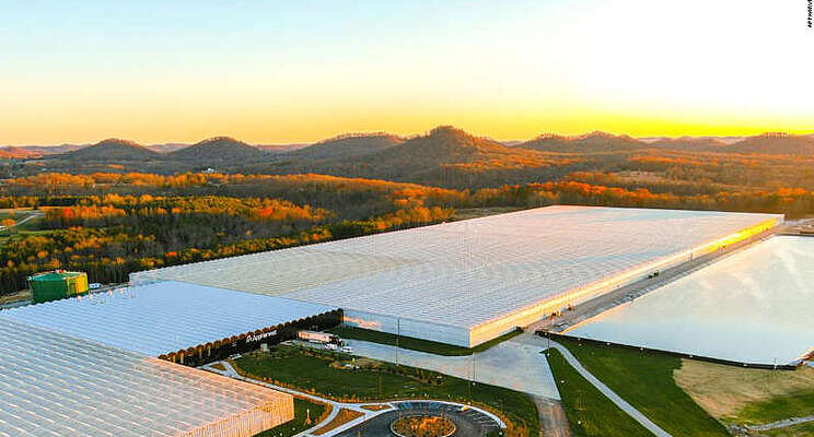 Is the biggest greenhouse in the US the future of farming? Is the biggest greenhouse in the US the future of farming?