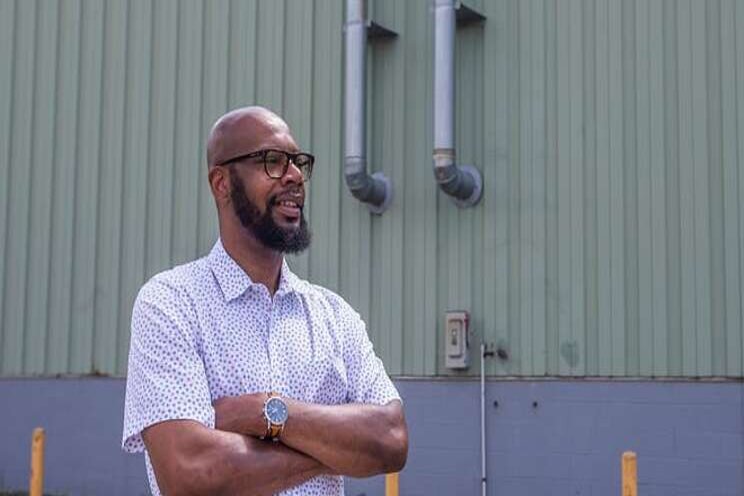 The man bringing indoor farming technology to the city The man bringing indoor farming technology to the city