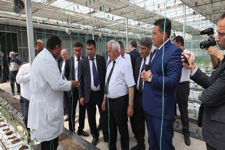 A delegation from Tajikistan visits Uzbek agricultural industry A delegation from Tajikistan visits Uzbek agricultural industry