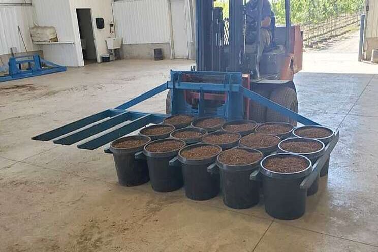 Greenhouse containers to be automation-compatible Greenhouse containers to be automation-compatible