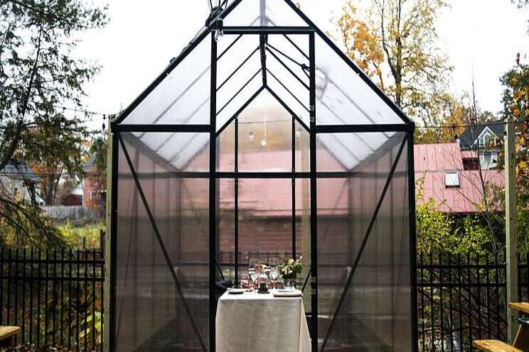 Outdoor dining this winter with greenhouses and more Outdoor dining this winter with greenhouses and more