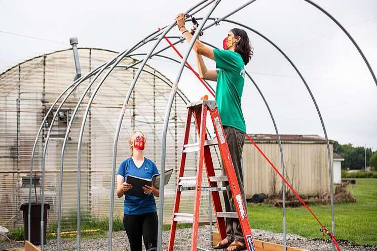 PSU students build greenhouse, aquaponics system PSU students build greenhouse, aquaponics system